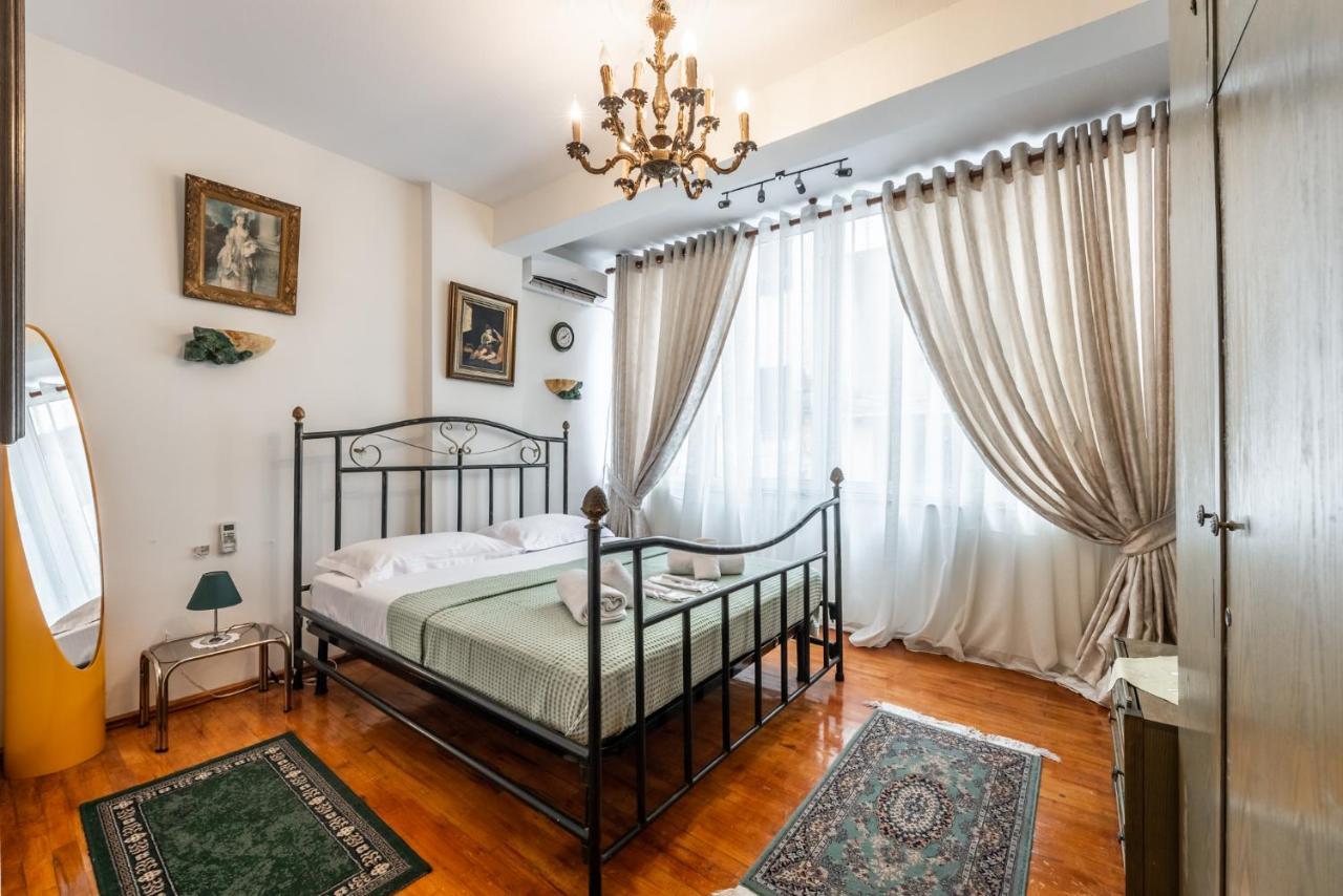Vintage And Warm 2Br Apartament In Tirana Extérieur photo