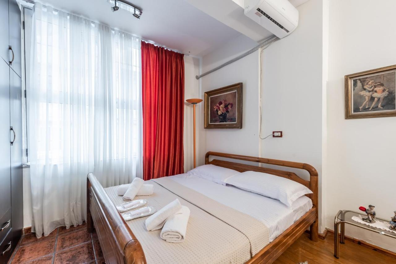 Vintage And Warm 2Br Apartament In Tirana Extérieur photo